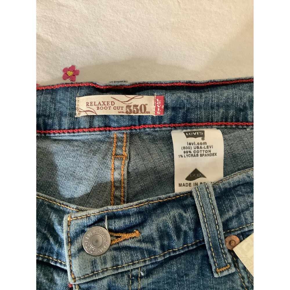 Levis 550 Relaxed Boot Cut Jeans Womens 18W Medium Wash Stretch Denim 291018-334 - Picture 13 of 14